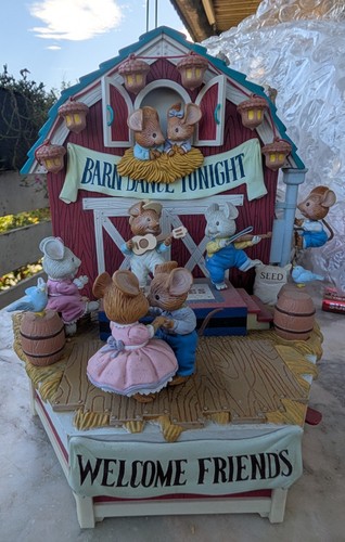 Enesco haystack - enesco,